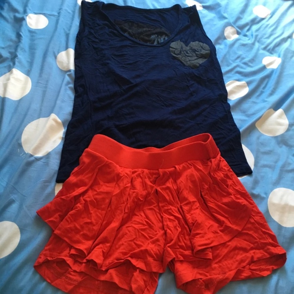 Pajama set - Picture 2 of 2